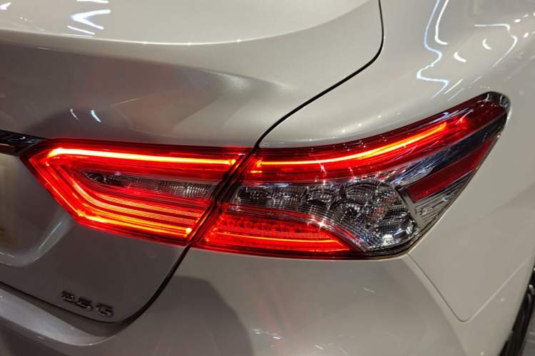 Used Toyota Camry 2021 2.5G Luxury Edition Exterior 3
