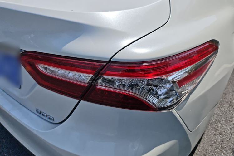 Used Toyota Camry 2021 2.0G Luxury Edition Exterior 3