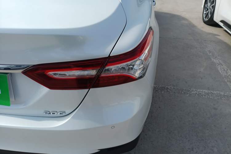 Used Toyota Camry 2021 2.0G Luxury Edition Exterior 3