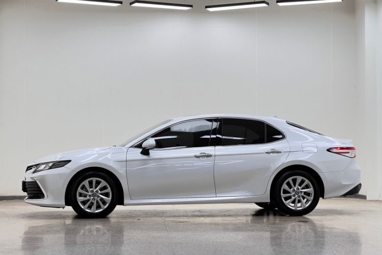 Used Toyota Camry 2021 2.0G Luxury Edition Exterior 3
