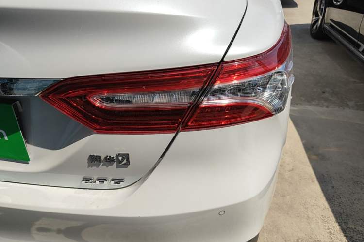 Used Toyota Camry 2021 2.0G Luxury Edition Exterior 3
