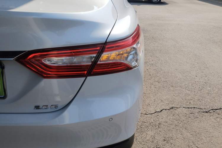 Used Toyota Camry 2021 2.0G Luxury Edition Exterior 3