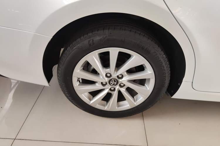 Used Toyota Camry 2021 2.0G Luxury Edition Exterior 4