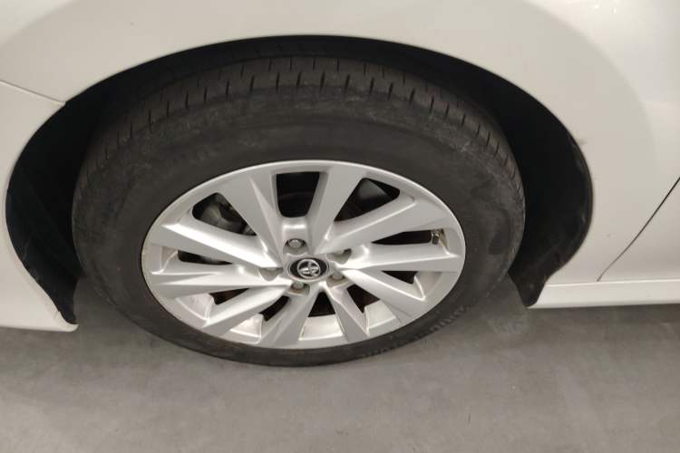 Used Toyota Camry 2021 2.0G Luxury Edition Exterior 4