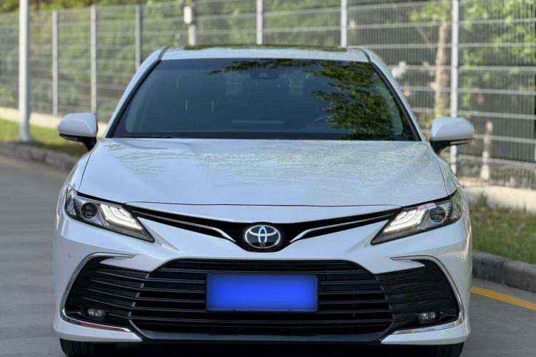 Used Toyota Camry 2021 2.0G Luxury Edition Exterior 4