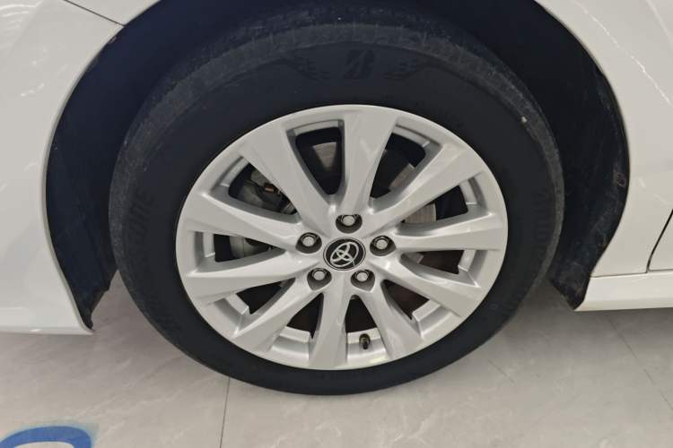 Used Toyota Camry 2021 2.0G Luxury Edition Exterior 4