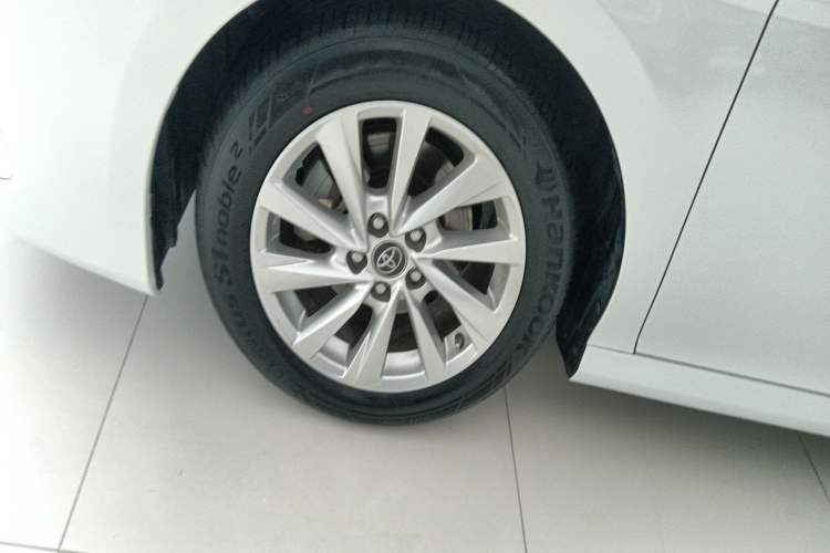 Used Toyota Camry 2021 2.0G Luxury Edition Exterior 4