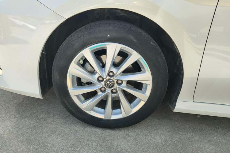 Used Toyota Camry 2021 2.0G Luxury Edition Exterior 4
