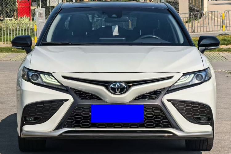 Used Toyota Camry 2021 2.0S FENGSHANG Edition Exterior 5