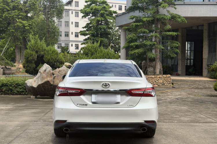 Used Toyota Camry 2021 2.0G Luxury Edition Exterior 5