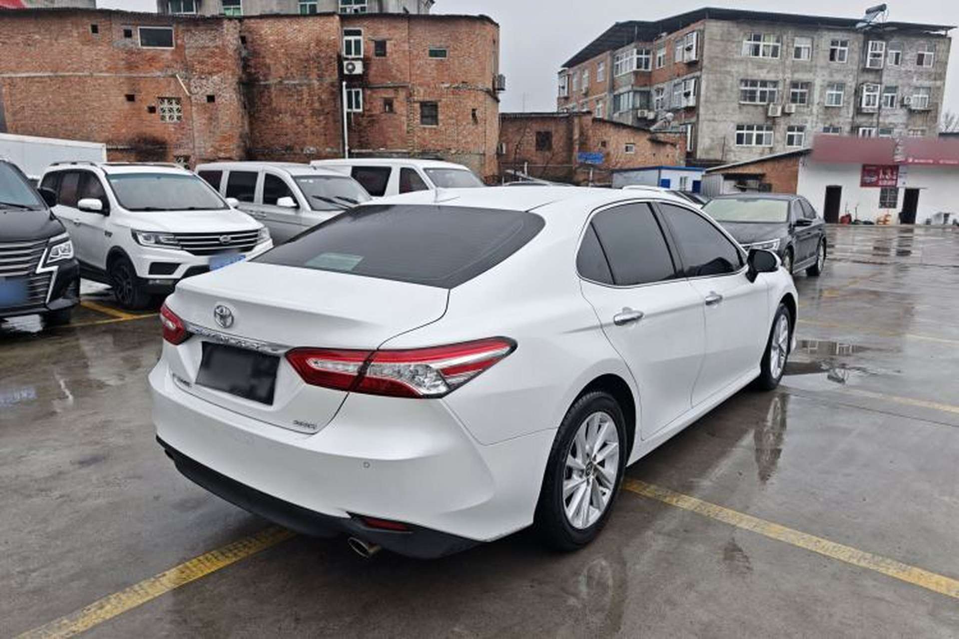 Used Toyota Camry 2021 2.0G Luxury Edition Exterior 5