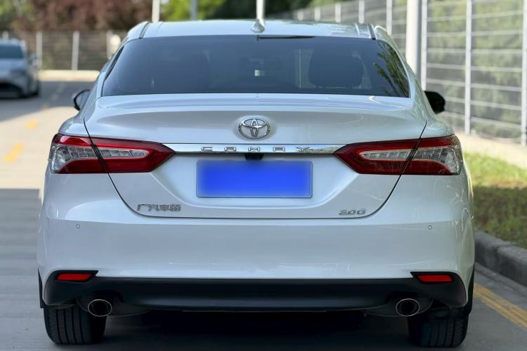 Used Toyota Camry 2021 2.0G Luxury Edition Exterior 5