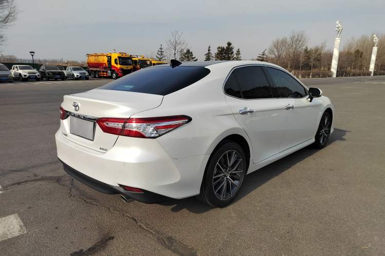 Used Toyota Camry 2021 2.5G Luxury Edition Exterior 5