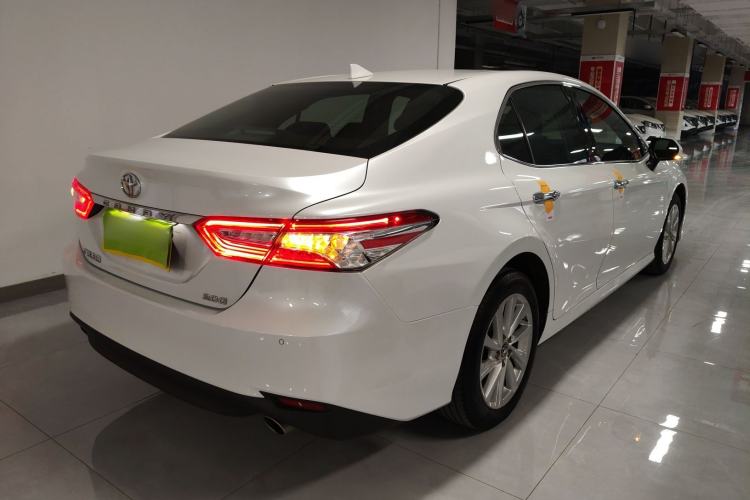 Used Toyota Camry 2021 2.0G Luxury Edition Exterior 5