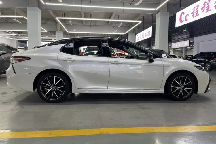 Used Toyota Camry 2021 2.0S FENGSHANG Edition Exterior 6