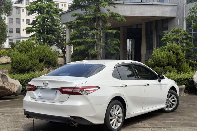 Used Toyota Camry 2021 2.0G Luxury Edition Exterior 6