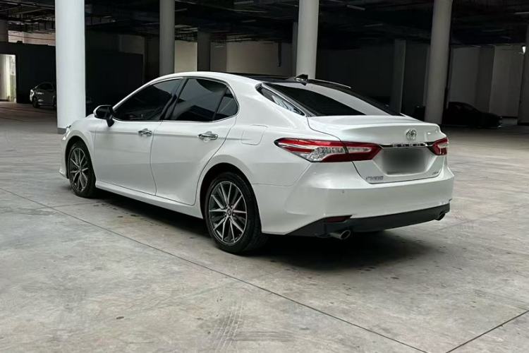 Used Toyota Camry 2021 2.5G Luxury Edition Exterior 6