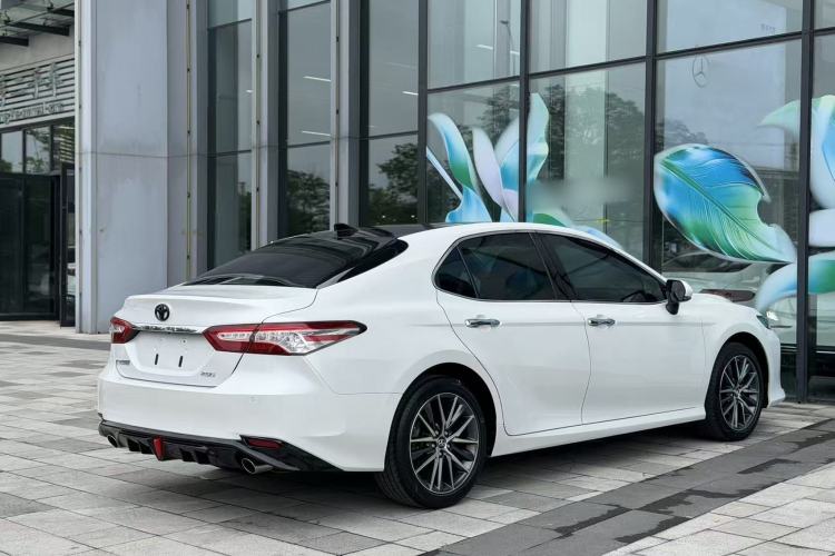Used Toyota Camry 2021 2.5G Luxury Edition Exterior 6