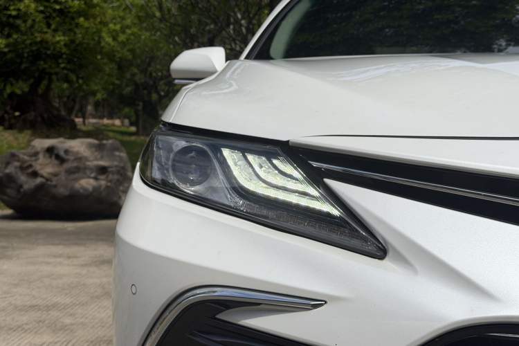 Used Toyota Camry 2021 2.0G Luxury Edition Exterior 7
