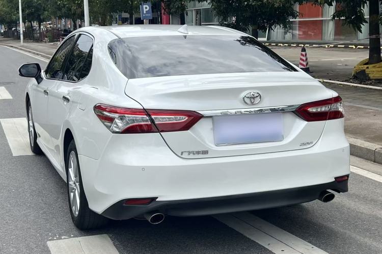 Used Toyota Camry 2021 2.0G Luxury Edition Exterior 8