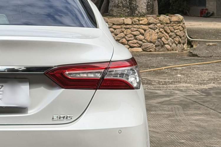 Used Toyota Camry 2021 2.0G Luxury Edition Exterior 8