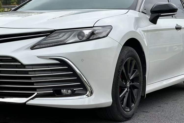 Used Toyota Camry 2021 2.0G Luxury Edition Exterior 8