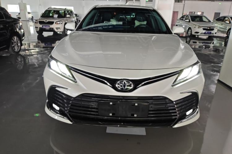 Used Toyota Camry 2021 2.0G Luxury Edition Front