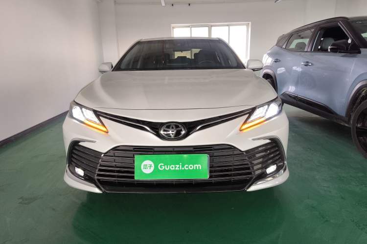 Used Toyota Camry 2021 2.0G Luxury Edition Front