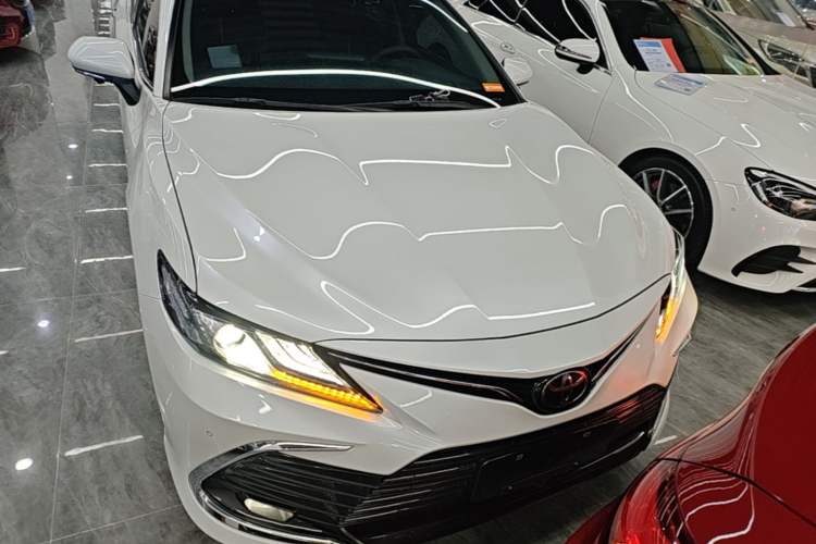 Used Toyota Camry 2021 2.0G Luxury Edition Front