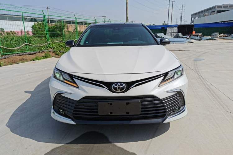 Used Toyota Camry 2021 2.5G Luxury Edition Front