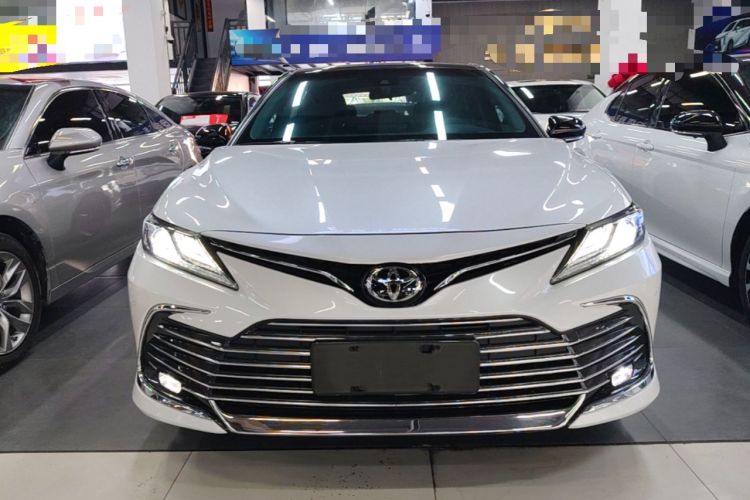 Used Toyota Camry 2021 2.0G Luxury Edition Front