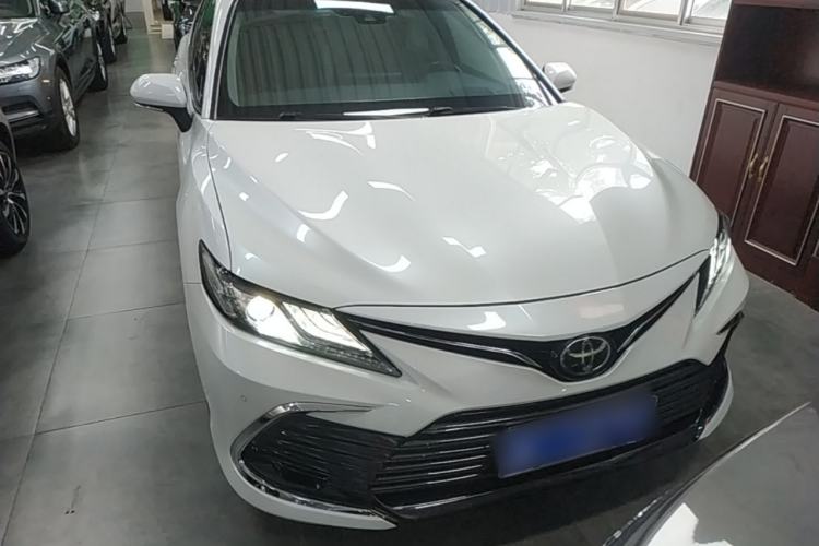 Used Toyota Camry 2021 2.0G Luxury Edition Front