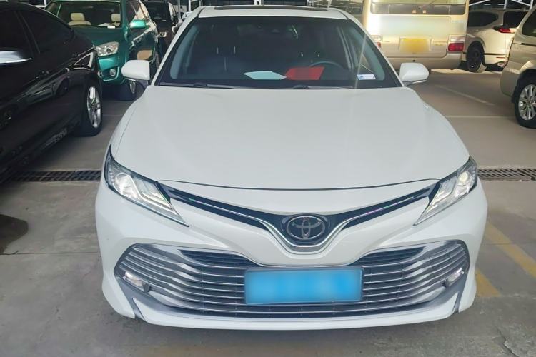 Used Toyota Camry 2021 2.0G Luxury Edition Front