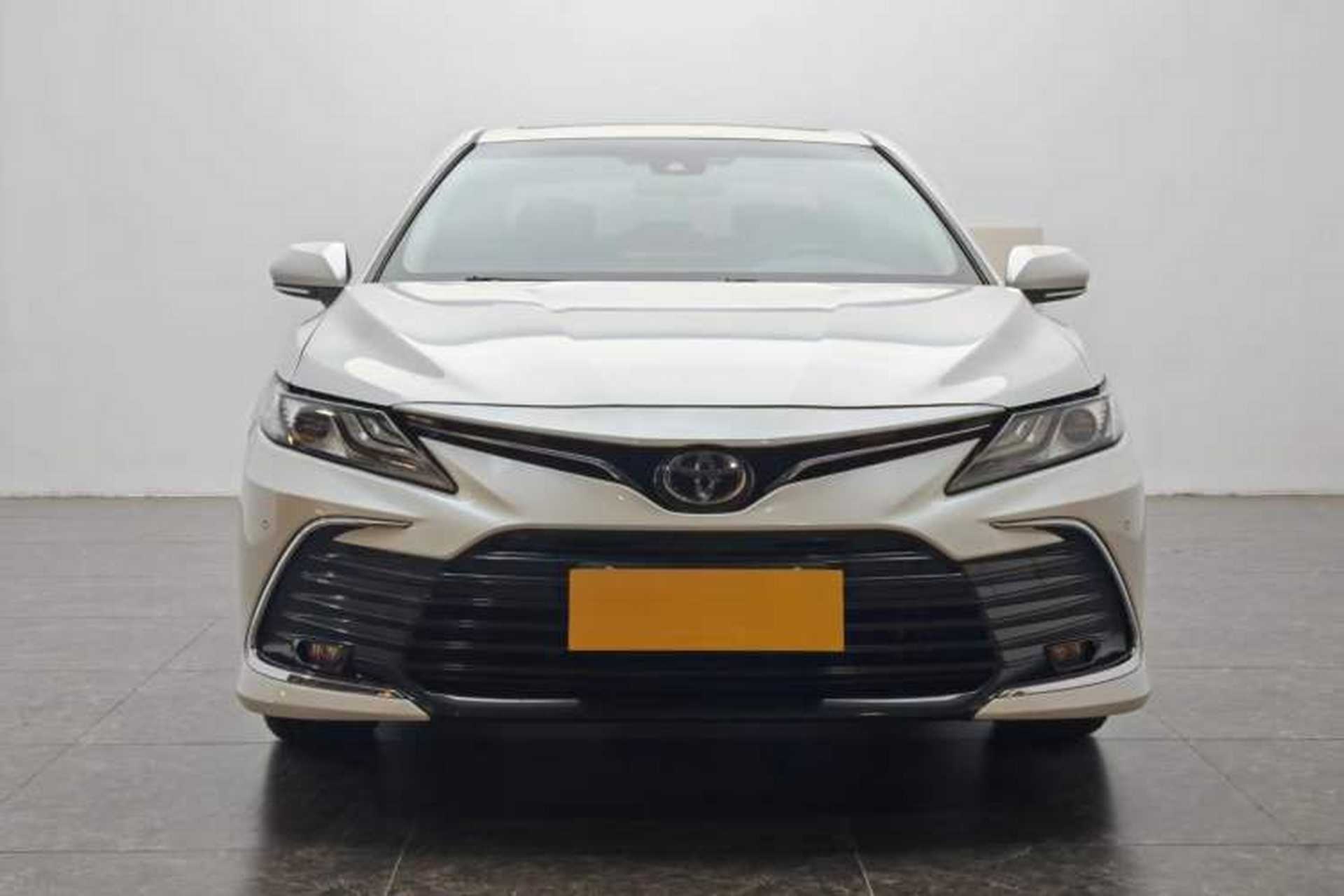 Used Toyota Camry 2021 2.0G Luxury Edition Front