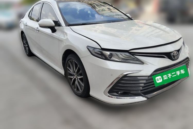 Used Toyota Camry 2021 2.5G Luxury Edition Front Right 45 Deg