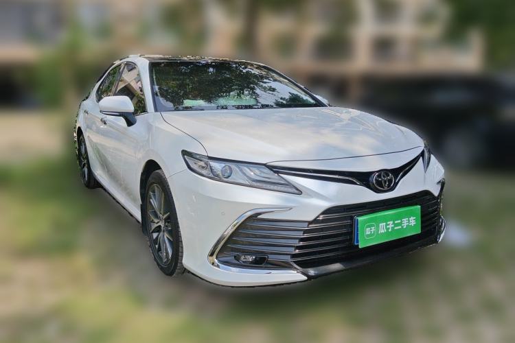 Used Toyota Camry 2021 2.5G Luxury Edition Front Right 45 Deg