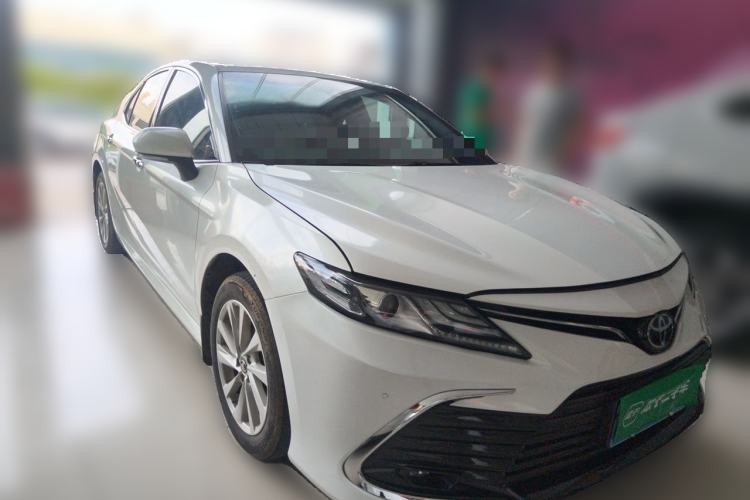 Used Toyota Camry 2021 2.0G Luxury Edition Front Right 45 Deg
