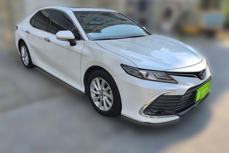 Used Toyota Camry 2021 2.0G Luxury Edition Front Right 45 Deg