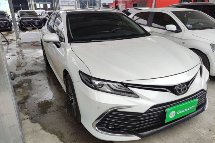 Used Toyota Camry 2021 2.5G Luxury Edition Front Right 45 Deg