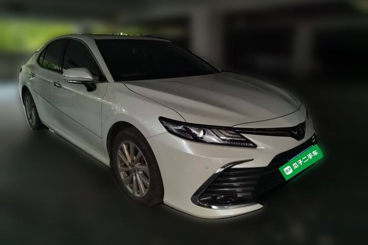 Used Toyota Camry 2021 2.0G Luxury Edition Front Right 45 Deg