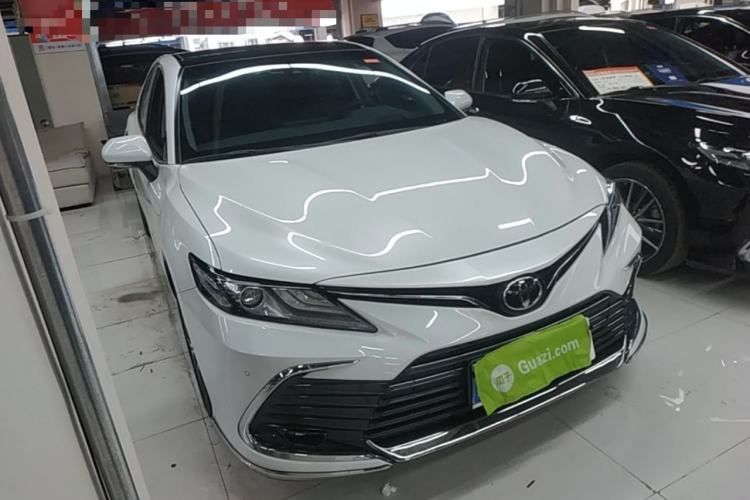 Used Toyota Camry 2021 2.5G Luxury Edition Front Right 45 Deg
