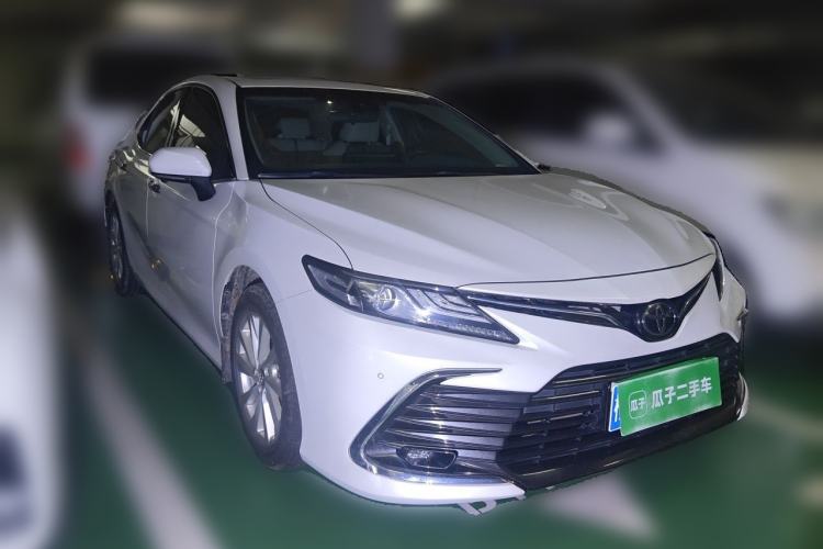 Used Toyota Camry 2021 2.0G Luxury Edition Front Right 45 Deg