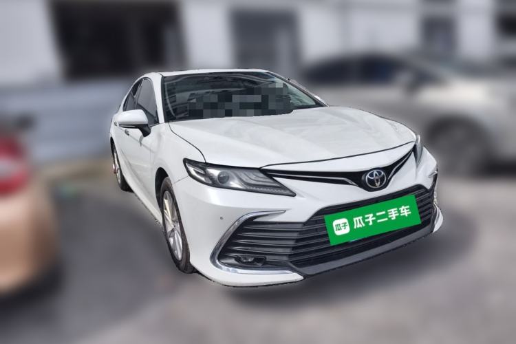 Used Toyota Camry 2021 2.0G Luxury Edition Front Right 45 Deg