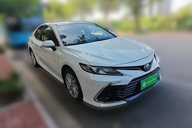 Used Toyota Camry 2021 2.0G Luxury Edition Front Right 45 Deg