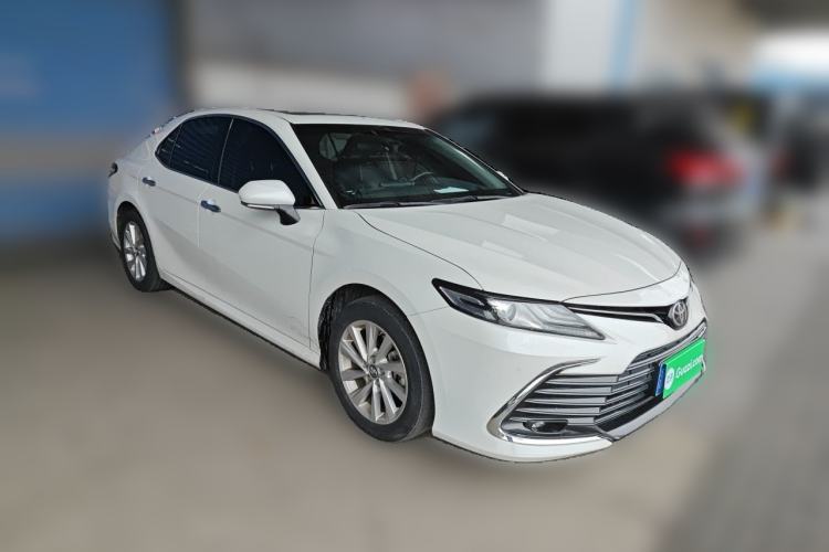 Used Toyota Camry 2021 2.0G Luxury Edition Front Right 45 Deg