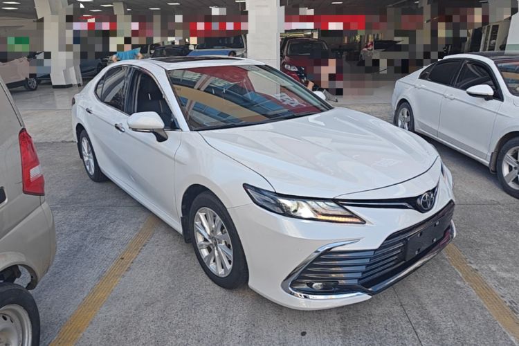 Used Toyota Camry 2021 2.0G Luxury Edition Front Right 45 Deg