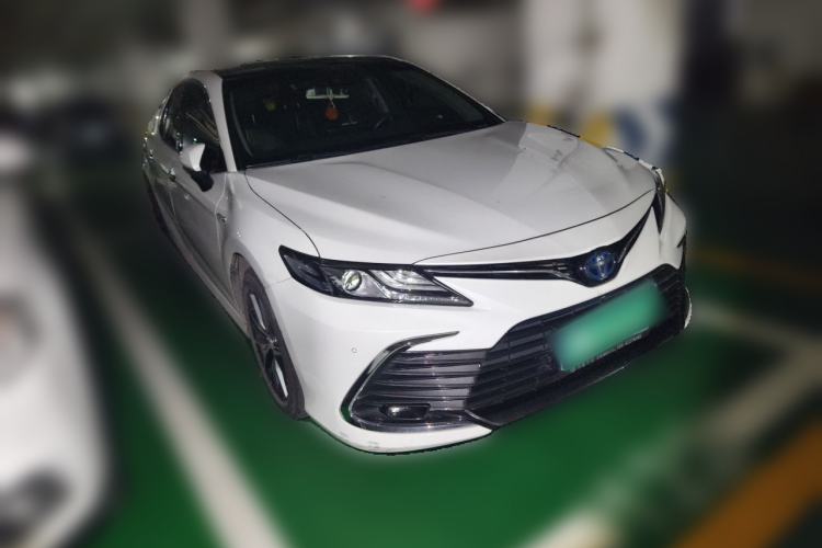 Used Toyota Camry 2021 Dual-Motor 2.5HG Luxury Edition Front Right 45 Deg