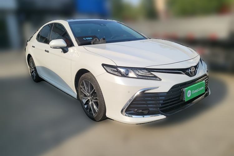 Used Toyota Camry 2021 2.5G Luxury Edition Front Right 45 Deg