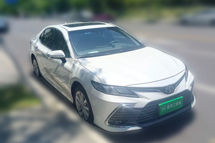 Used Toyota Camry 2021 2.0G Luxury Edition Front Right 45 Deg