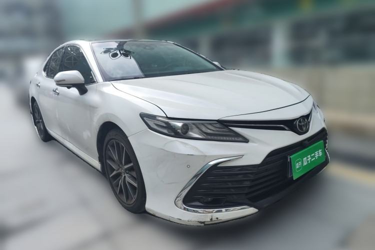 Used Toyota Camry 2021 2.5G Luxury Edition Front Right 45 Deg